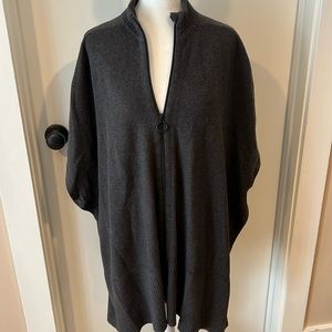 Lululemon cape zip up sweater with open vents on sides